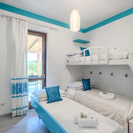 Esclusiva Con 600mq Di Giardino Sulla Della Pelosa Tatil Evi Stintino