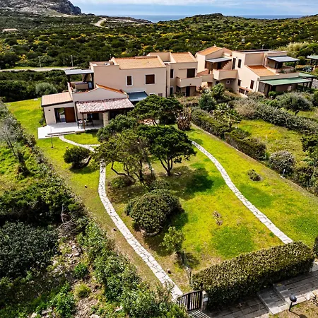 Villa Esclusiva Con 600Mq Di Giardino Sulla Spiaggia Della Pelosa Stintino