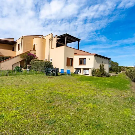 Villa Esclusiva Con 600Mq Di Giardino Sulla Spiaggia Della Pelosa Stintino