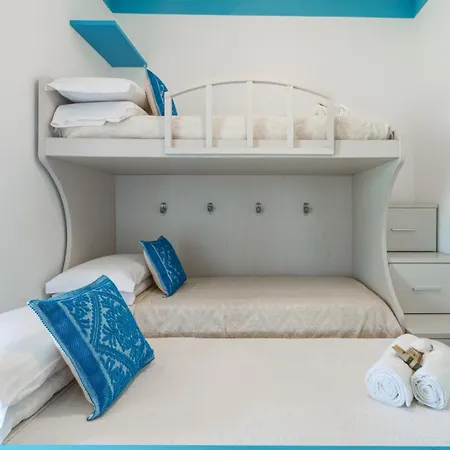 Esclusiva Con 600mq Di Giardino Sulla Della Pelosa Tatil Evi Stintino