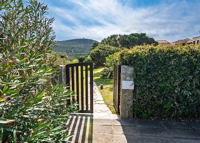 Vakantiehuis Esclusiva Con 600mq Di Giardino Sulla Della Pelosa Stintino